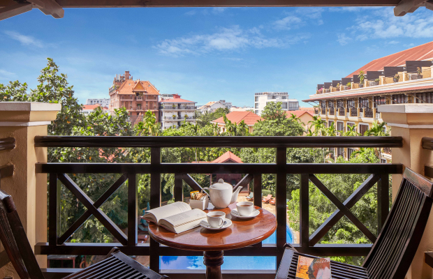 Executive Suite with Balcony