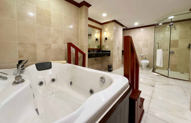 Presidential Suite with Balcony
